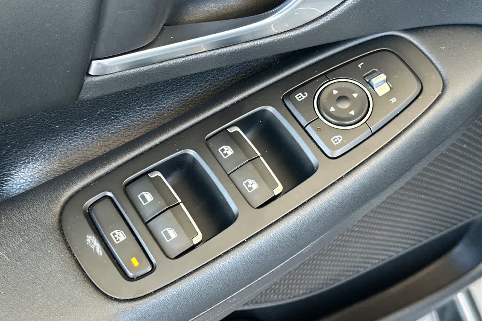 Used 2021 Hyundai Sonata SEL w/ Convenience Package FWD image 13
