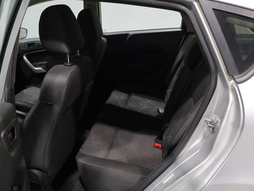Used 2012 Ford Fiesta SE FWD image 17
