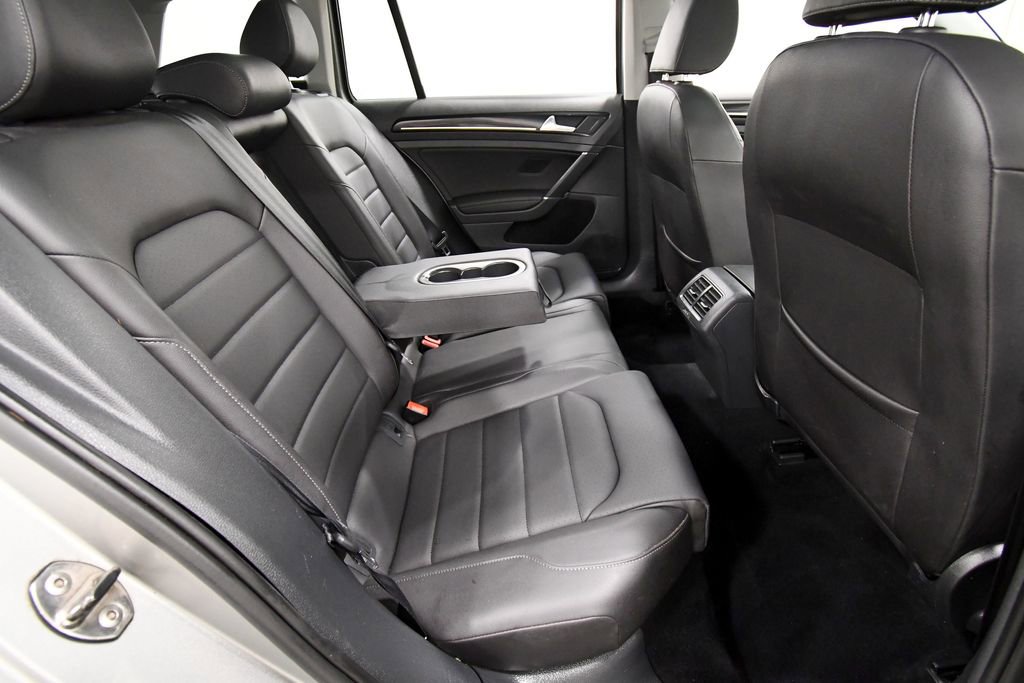 Used 2015 Volkswagen Golf TDI SEL FWD image 18