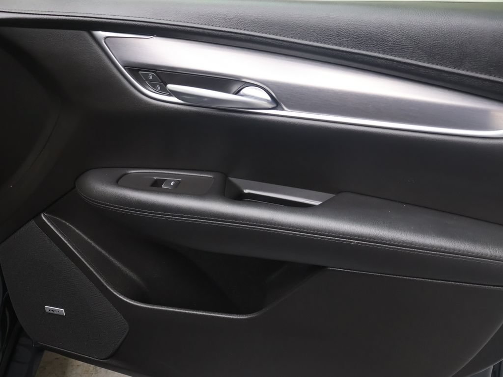 Used 2019 Cadillac XT5 Luxury FWD image 11