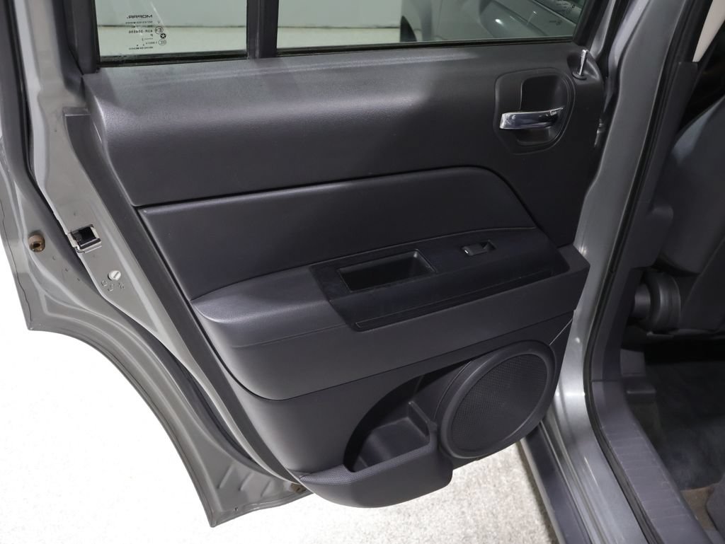 Used 2014 Jeep Patriot Sport w/ Power Value Group FWD image 18