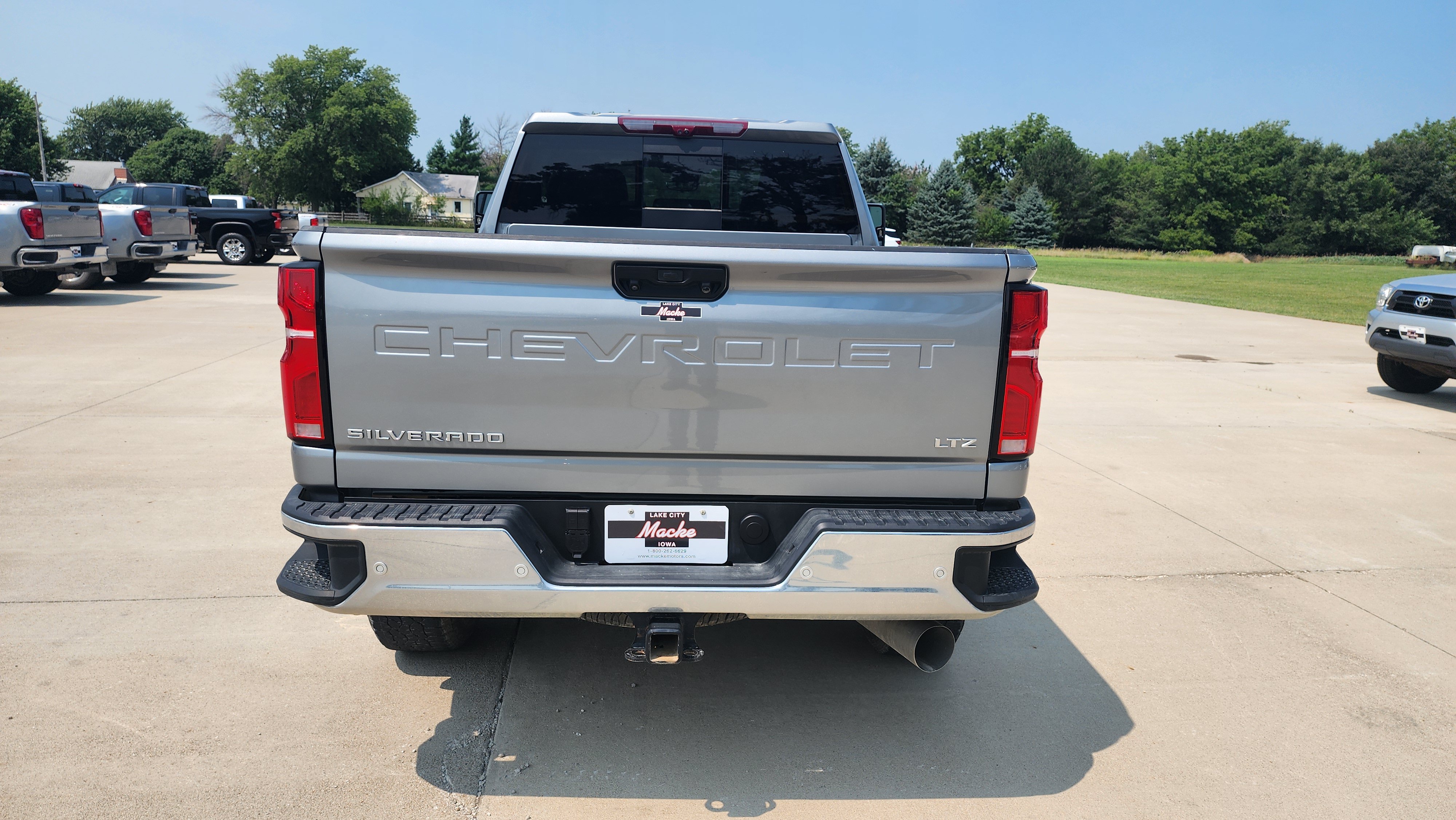 Certified 2026 Chevrolet Silverado 2500 LTZ w/ LTZ Convenience Package AWD/4WD image 5
