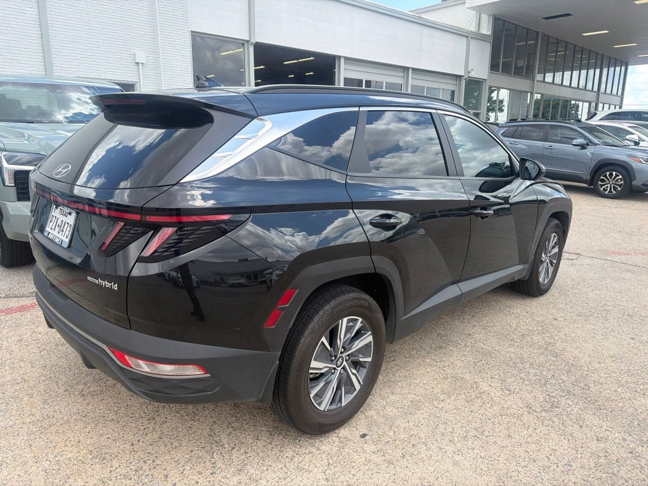 Used 2022 Hyundai Tucson Blue AWD/4WD image 4