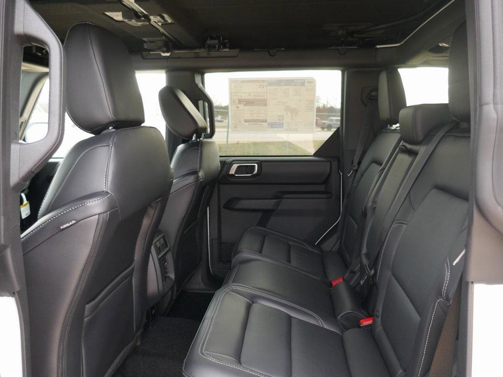 New 2025 Ford Bronco Outer Banks image 12