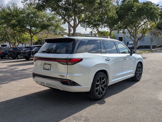 New 2026 Lexus TX 500h AWD image 2