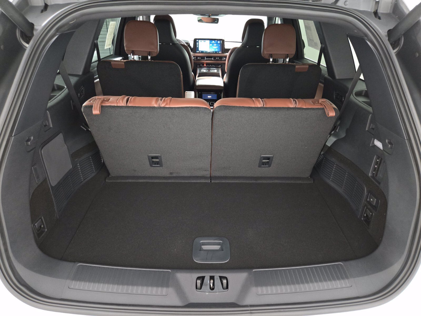 New 2026 Lincoln Aviator Reserve w/ Luxury Package RWD image 18