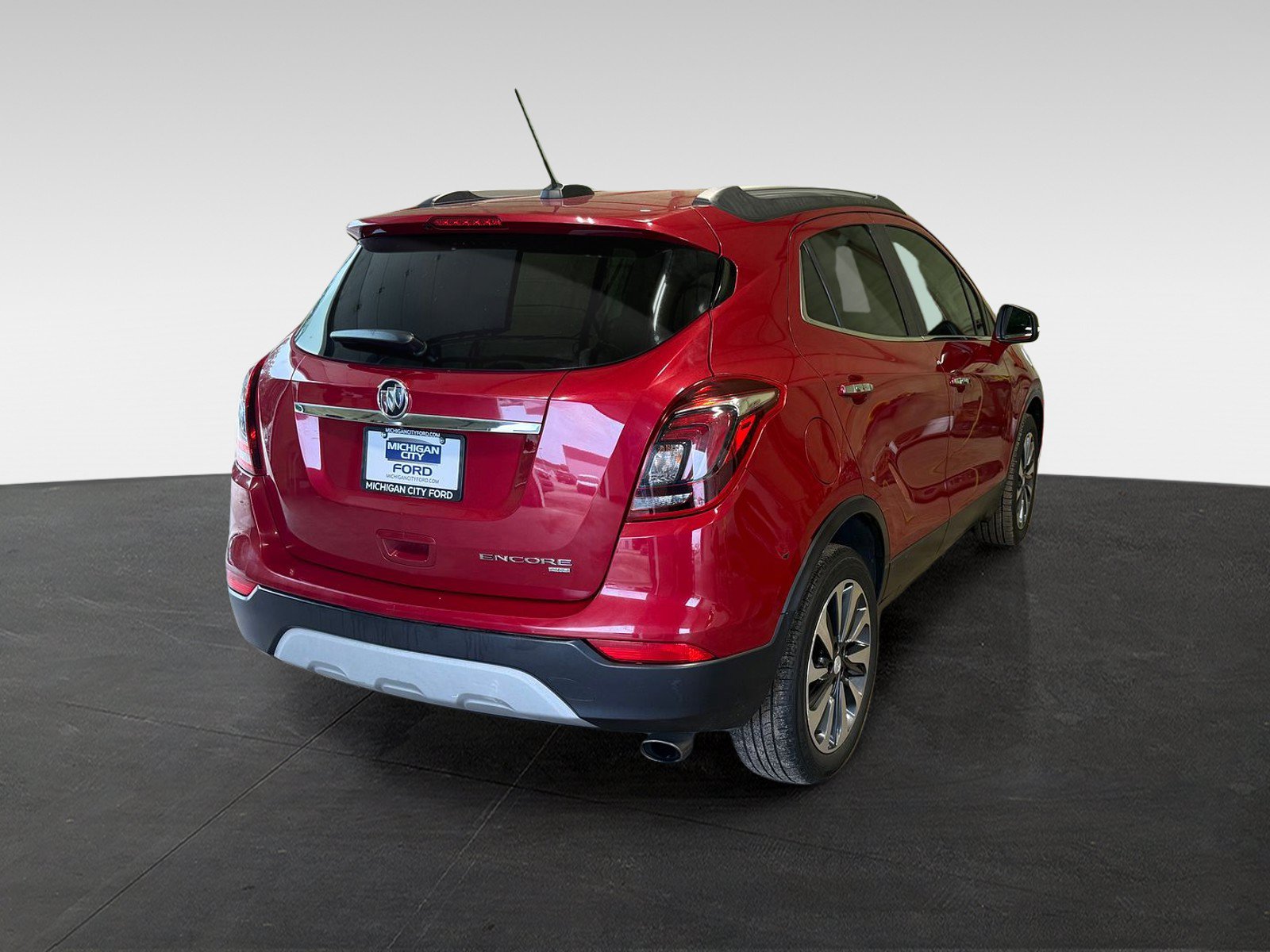 Used 2019 Buick Encore Essence AWD/4WD image 5