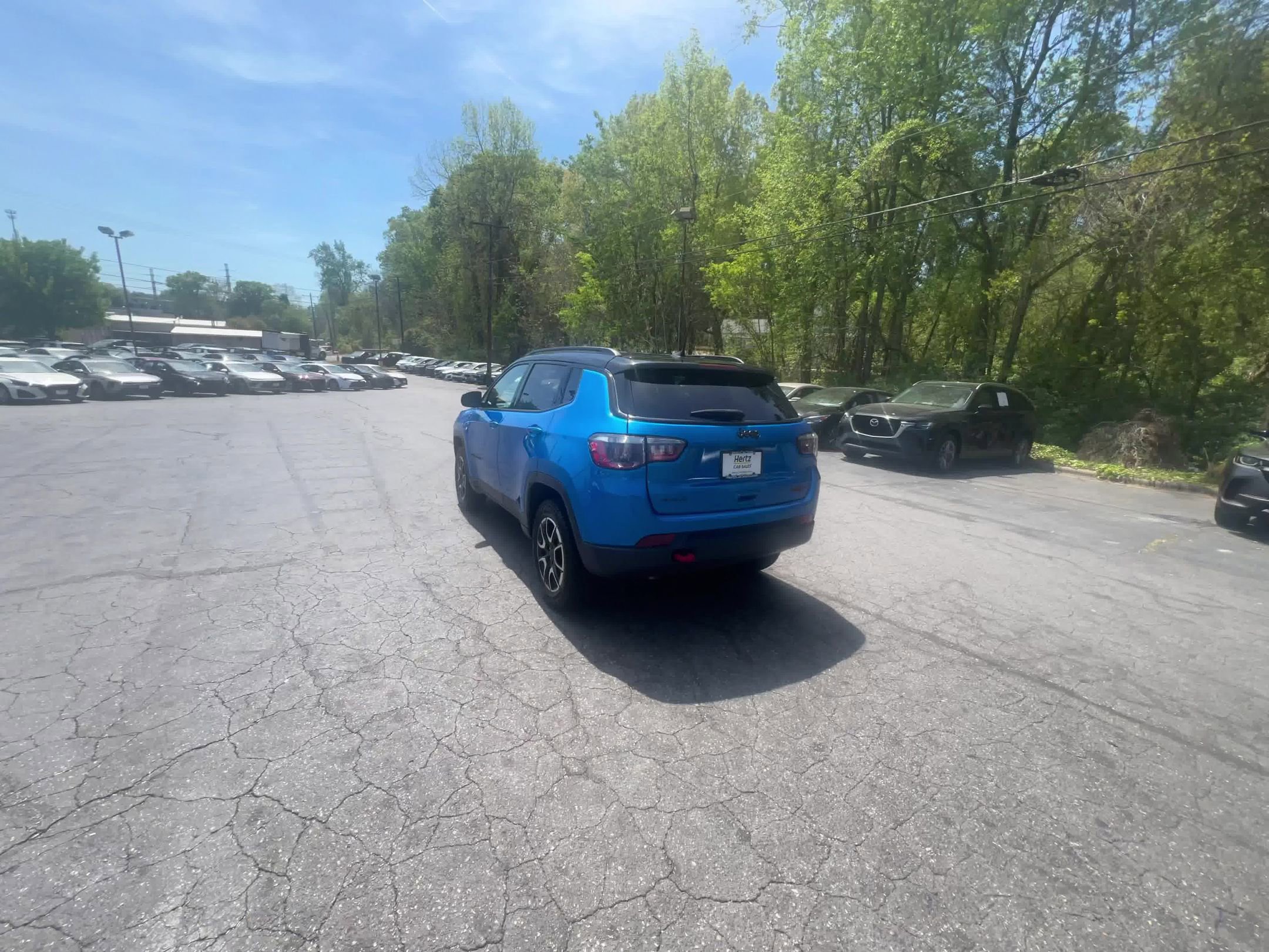 Used 2025 Chevrolet Trax LT FWD image 14