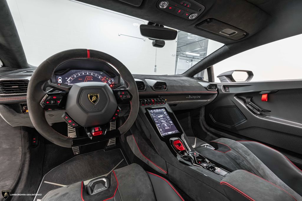 Used 2023 Lamborghini Huracan Sterrato AWD/4WD image 4
