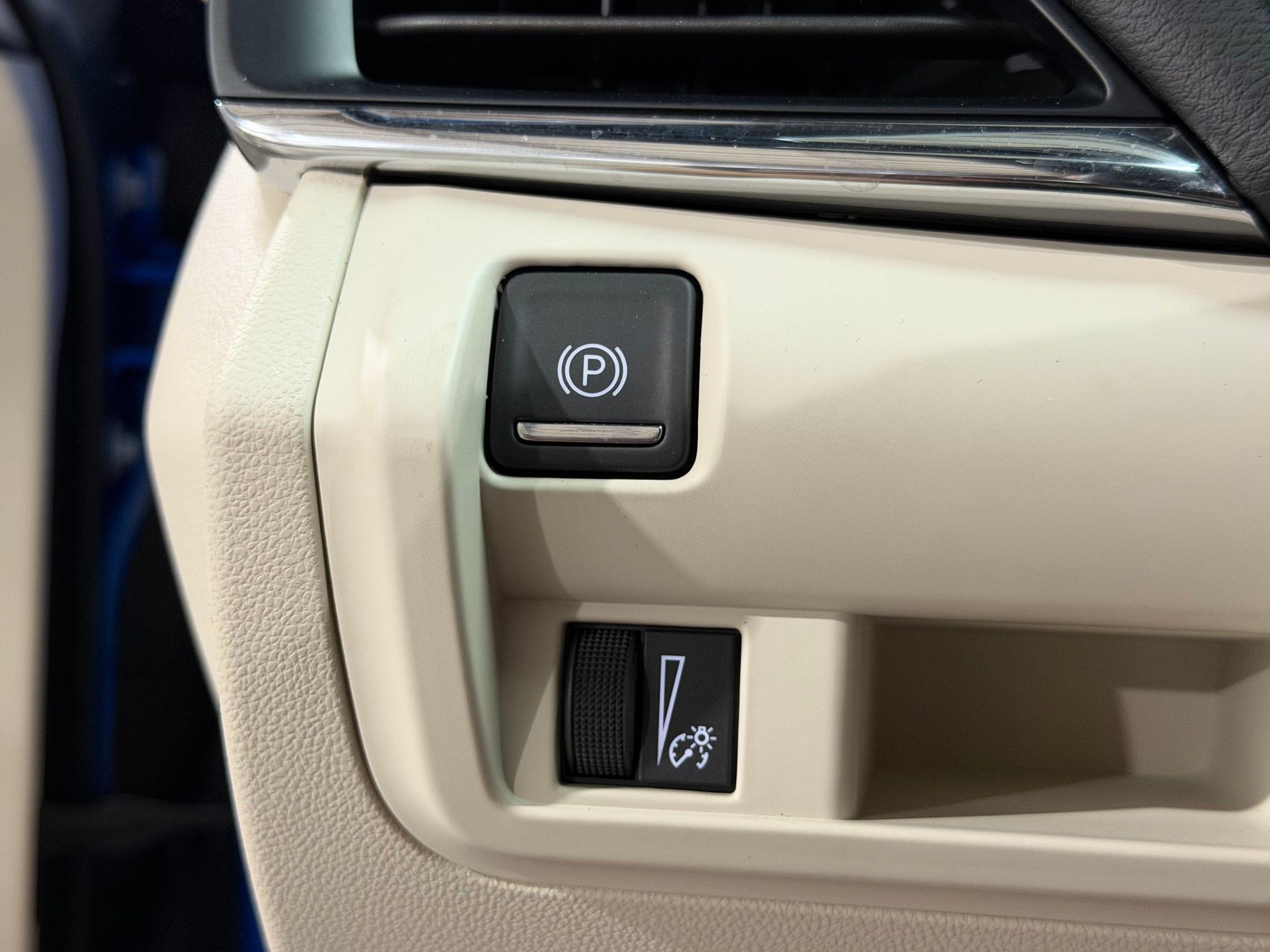 Used 2026 Cadillac CT4 Luxury RWD image 23