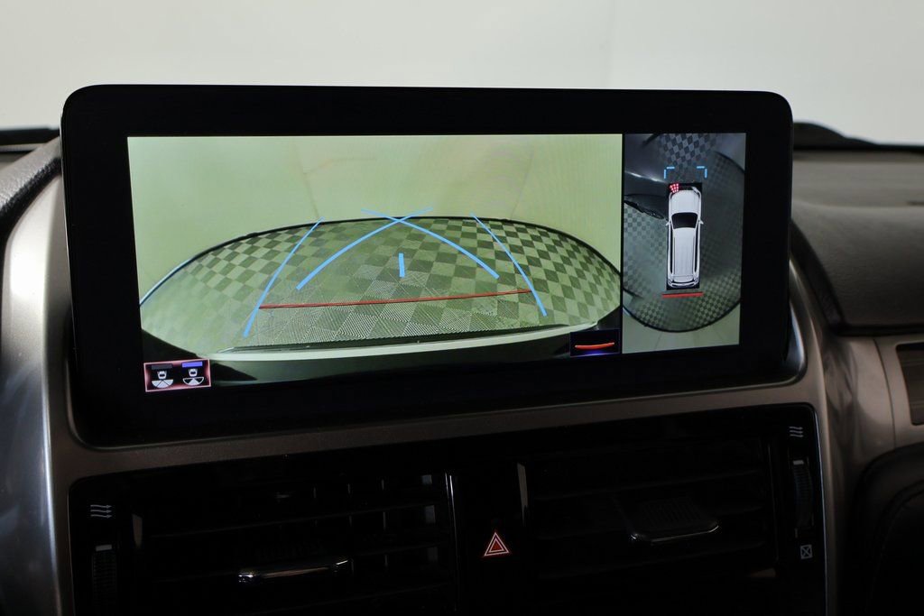 Used 2023 Lexus GX 460 Luxury w/ Sport Design Package image 6