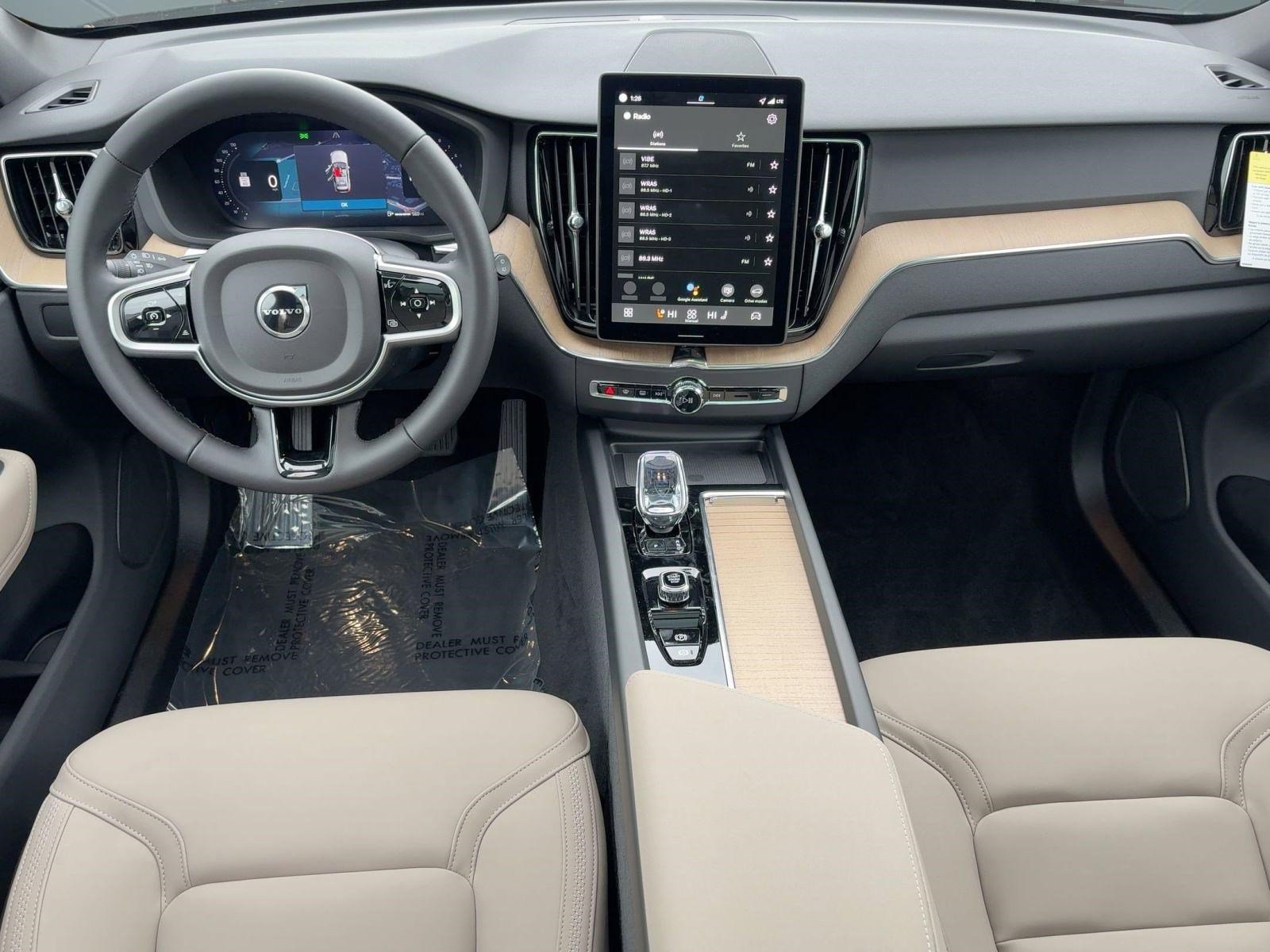 New 2026 Volvo XC60 B5 Plus w/ Climate Package image 15