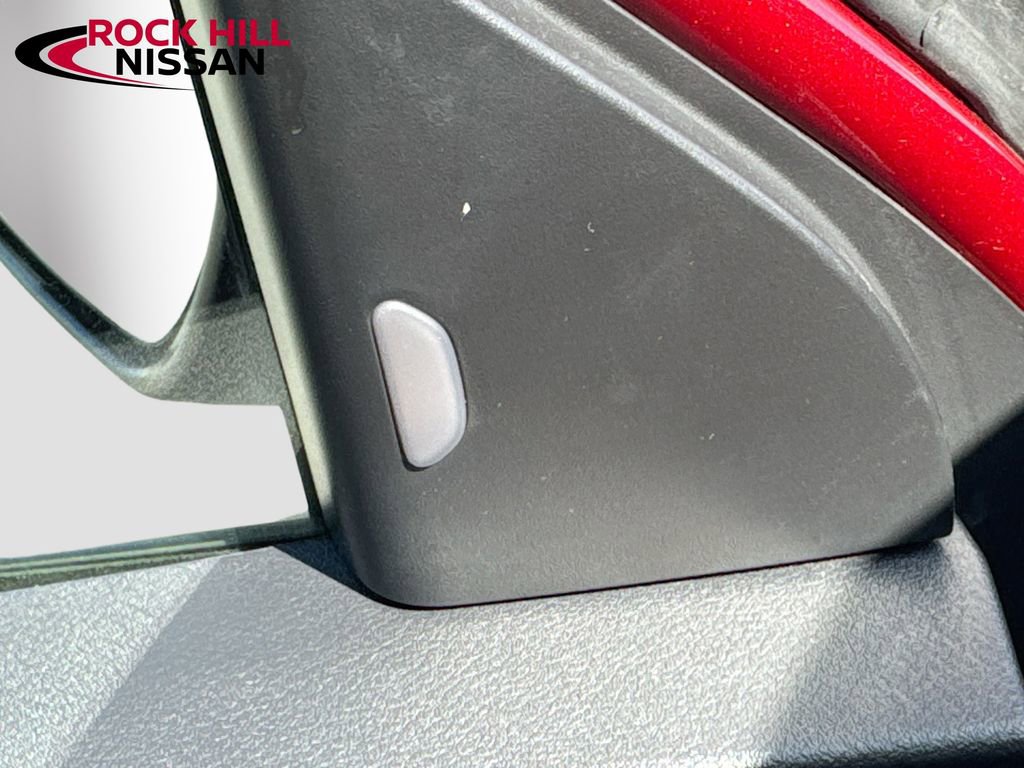 Used 2023 Nissan Kicks SR w/ SR Premium Package image 19