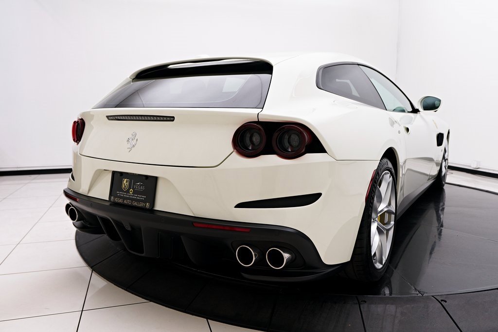 Used 2019 Ferrari GTC4Lusso T image 33