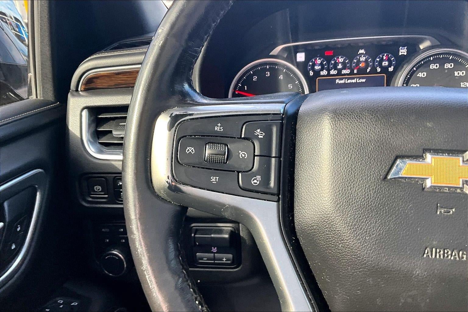 Used 2021 Chevrolet Tahoe Premier w/ Premium Package AWD/4WD image 17