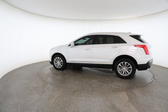 Used 2017 Cadillac XT5 Luxury w/ Driver Awareness Package image 8