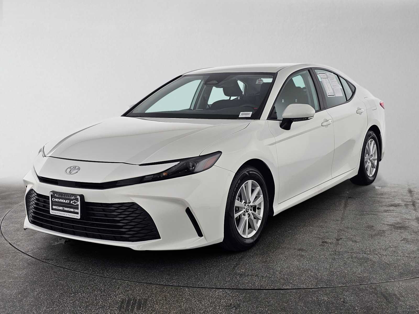 Used 2025 Toyota Camry LE FWD image 7
