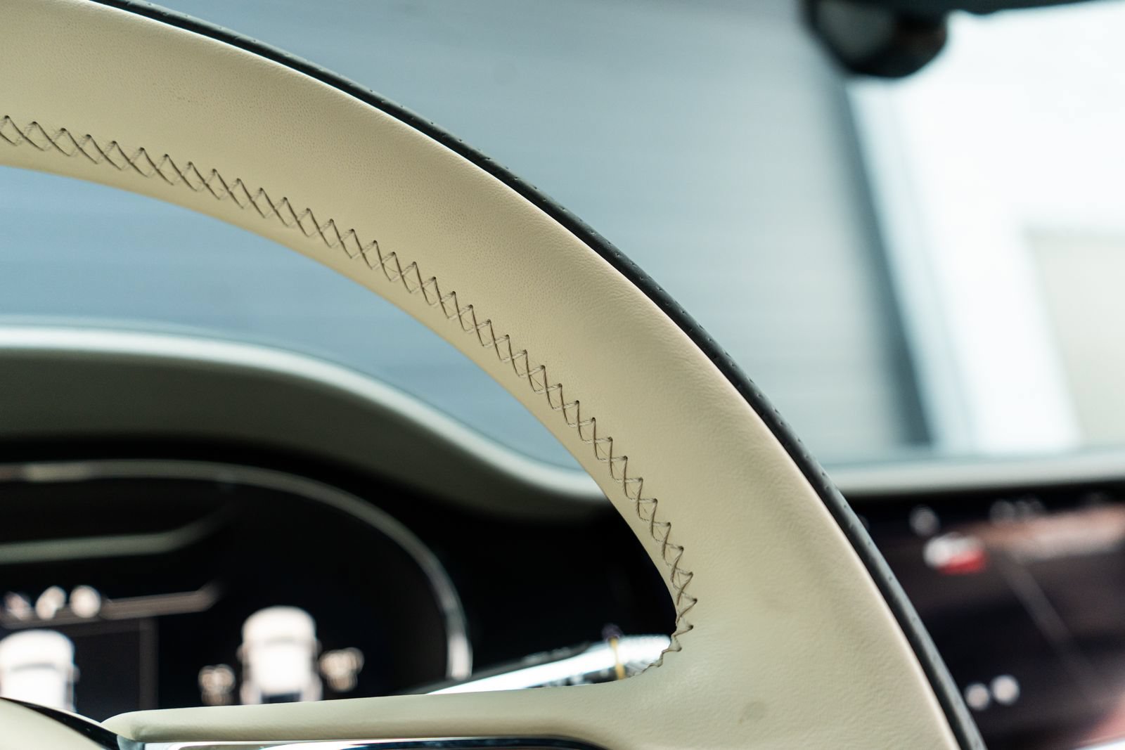 Certified 2023 Bentley Continental GT Mulliner AWD/4WD image 32