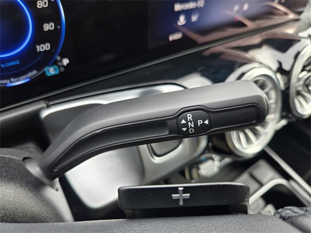 Used 2024 Mercedes-Benz EQB 300 300 image 32