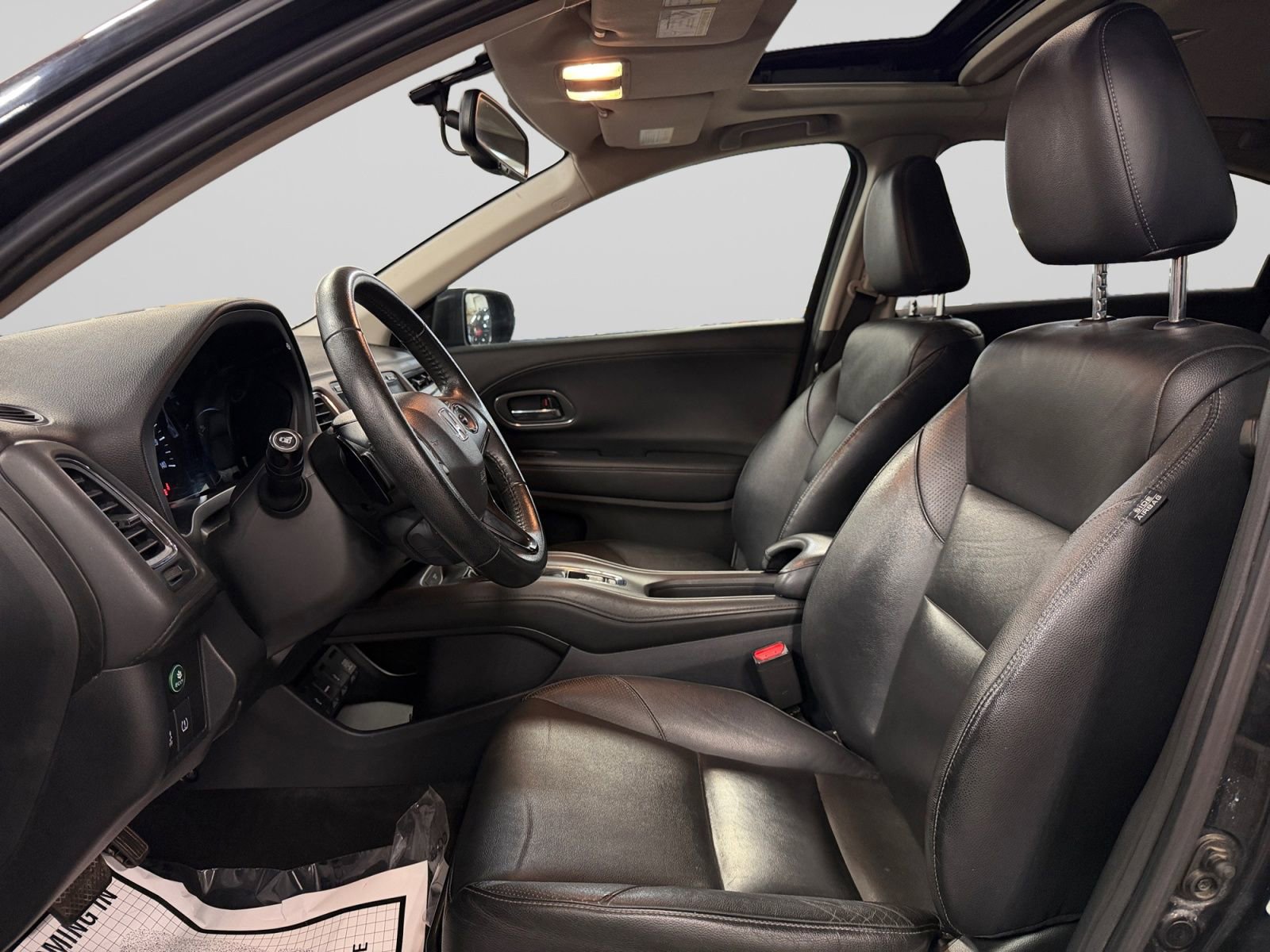 Used 2017 Honda HR-V EX-L image 15