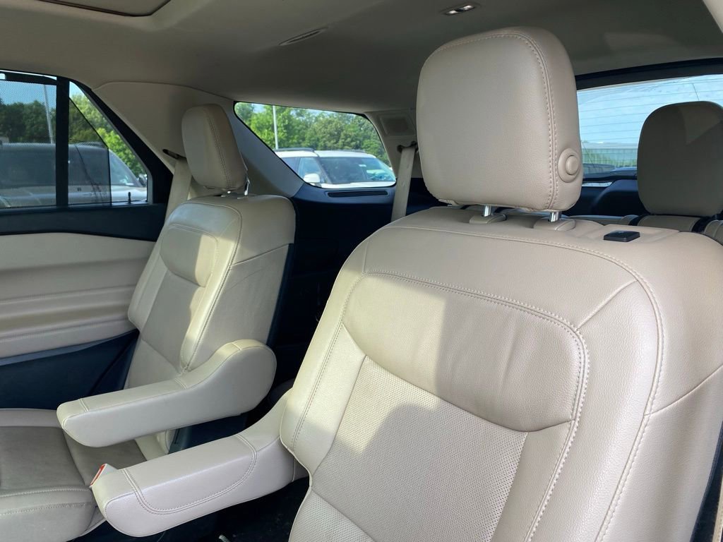 Used 2020 Ford Explorer Limited AWD/4WD image 20