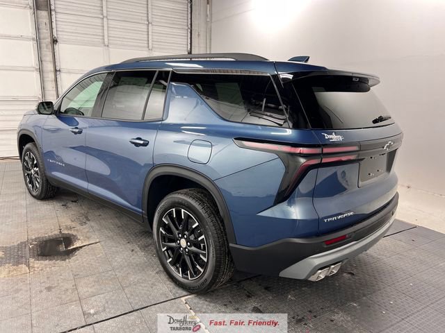 New 2026 Chevrolet Traverse LT w/ Sun and Wheel Package FWD image 5