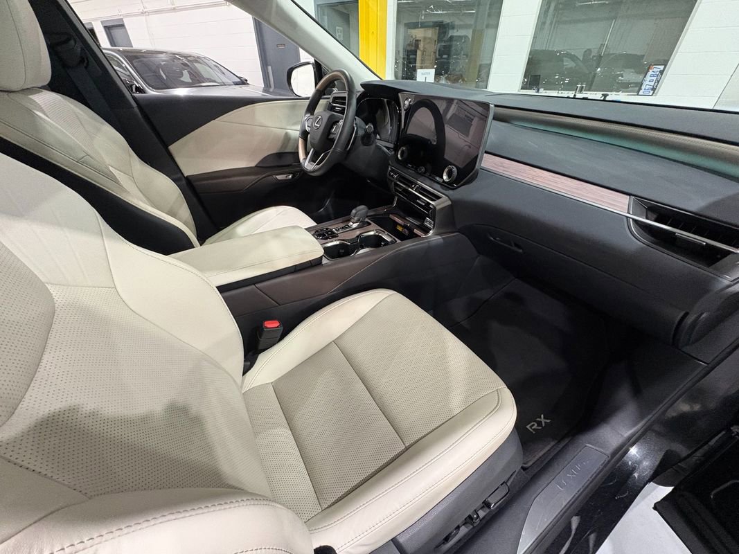 Used 2024 Lexus RX 350 image 48