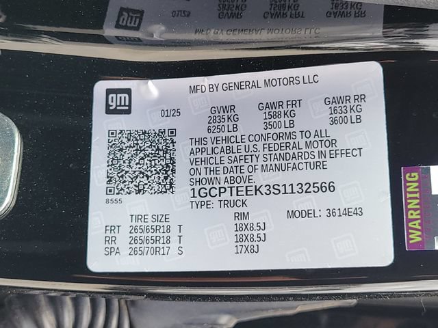 Used 2025 Chevrolet Colorado Trail Boss AWD/4WD image 15