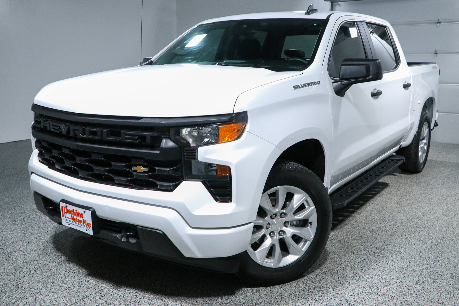 Used 2023 Chevrolet Silverado 1500 Custom AWD/4WD image 31