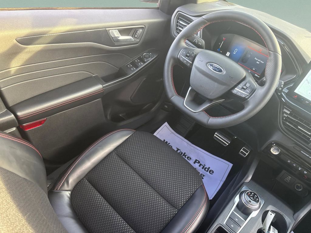 Used 2024 Ford Escape ST-Line w/ Tech Pack #1 image 13