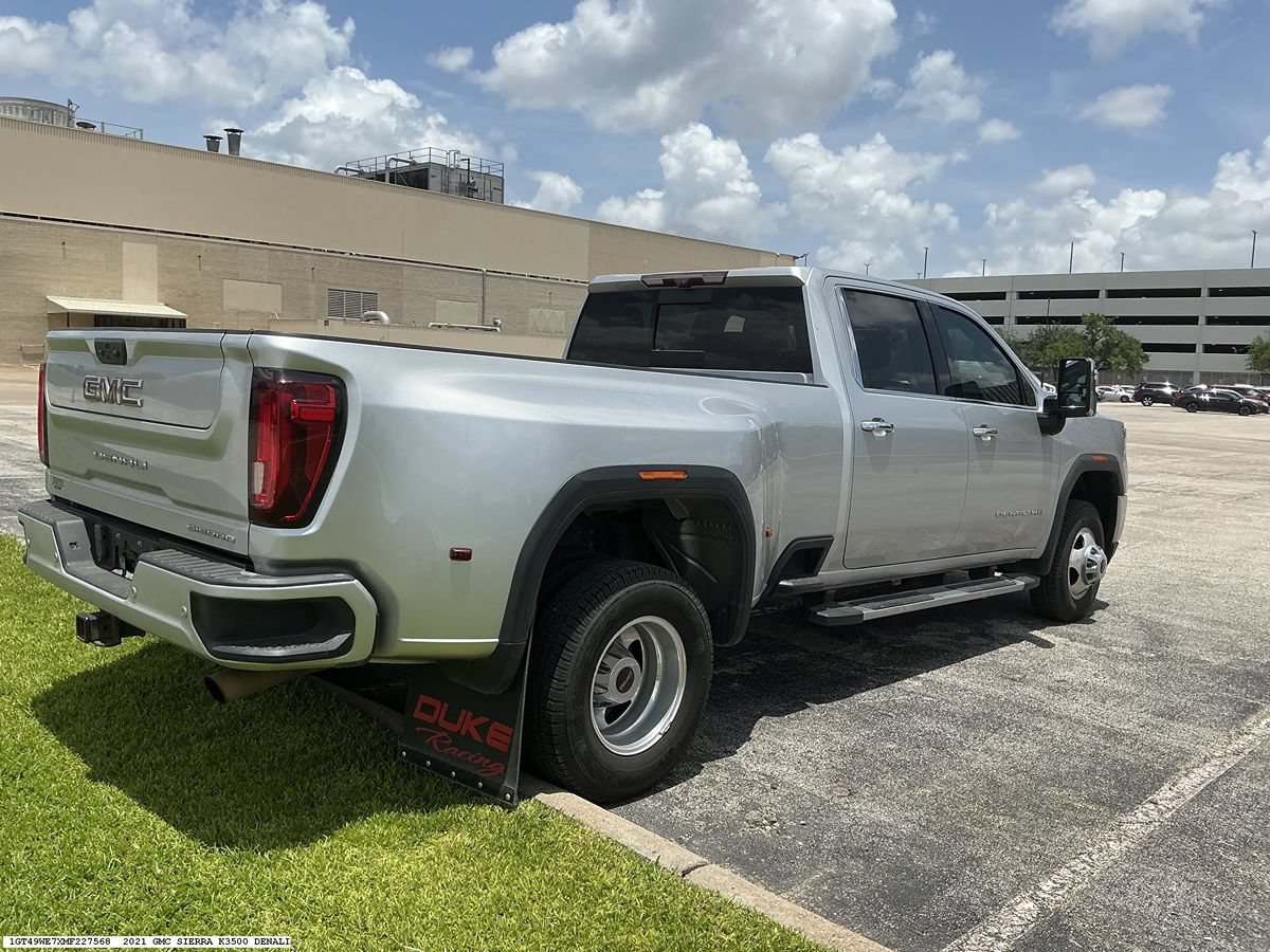 Used 2021 GMC Sierra 3500 Denali w/ Denali Ultimate Package AWD/4WD image 6