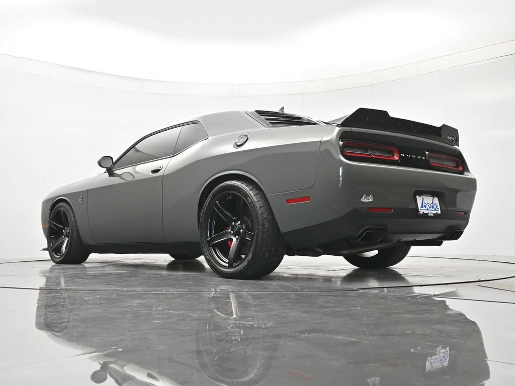 Used 2017 Dodge Challenger SRT Hellcat RWD image 43