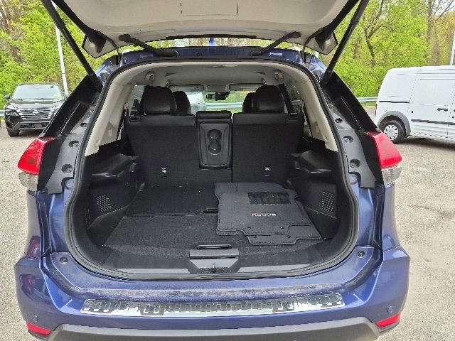 Used 2019 Nissan Rogue SV w/ Premium Package AWD/4WD image 9