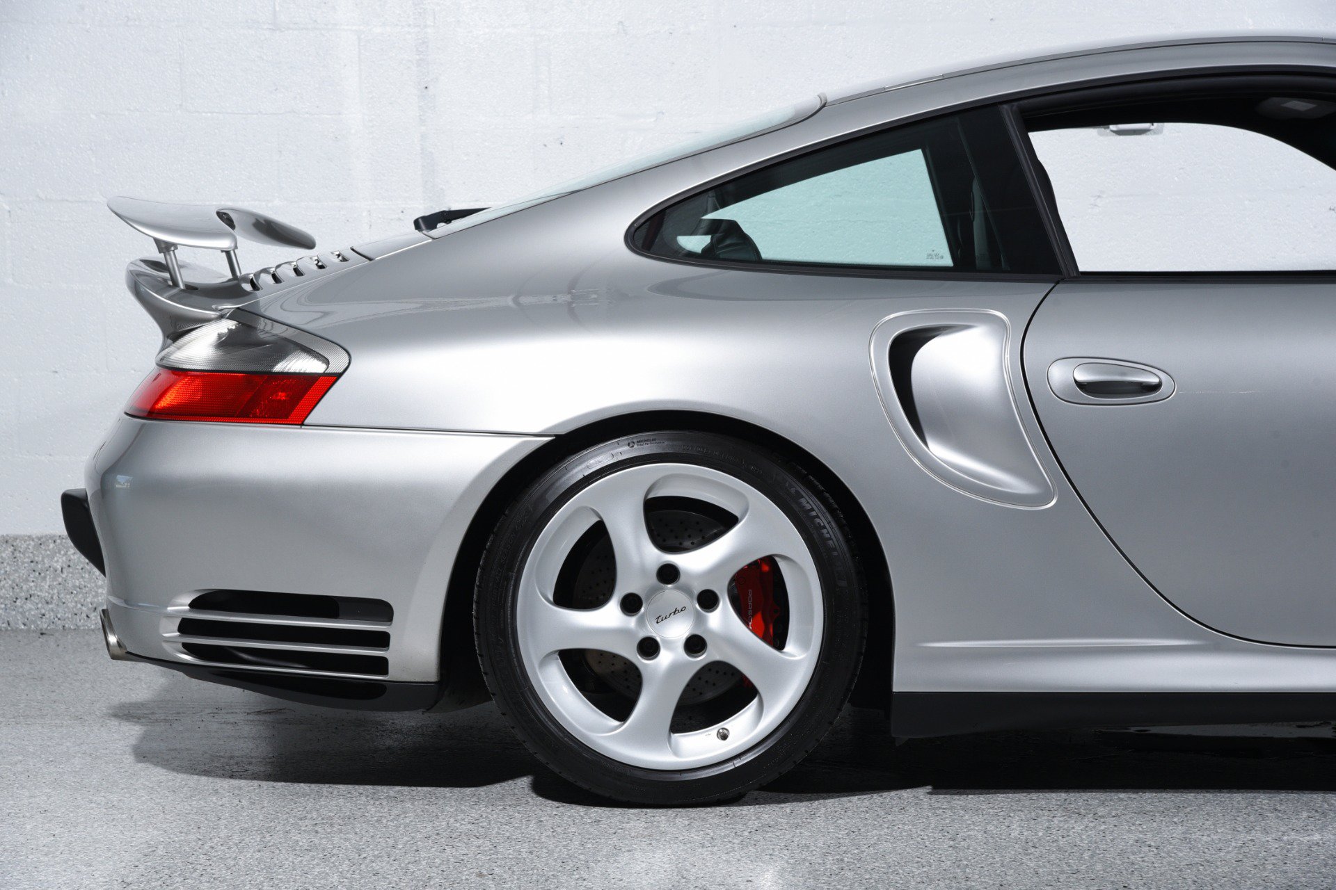 Used 2001 Porsche 911 Turbo AWD/4WD image 18