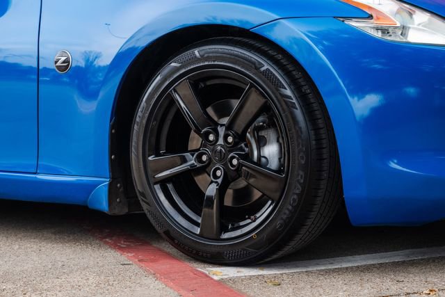 Used 2009 Nissan 370Z Coupe image 36