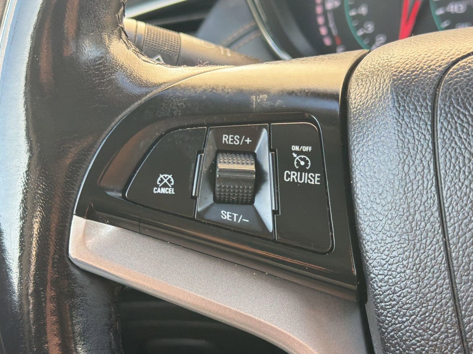 Used 2019 Chevrolet Trax LT w/ LT Convenience Package image 16