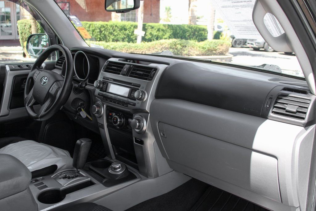 Used 2013 Toyota 4Runner SR5 w/ Convenience Pkg image 34