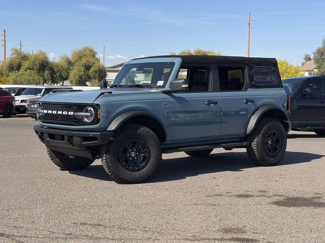 Used 2023 Ford Bronco Wildtrak image 2