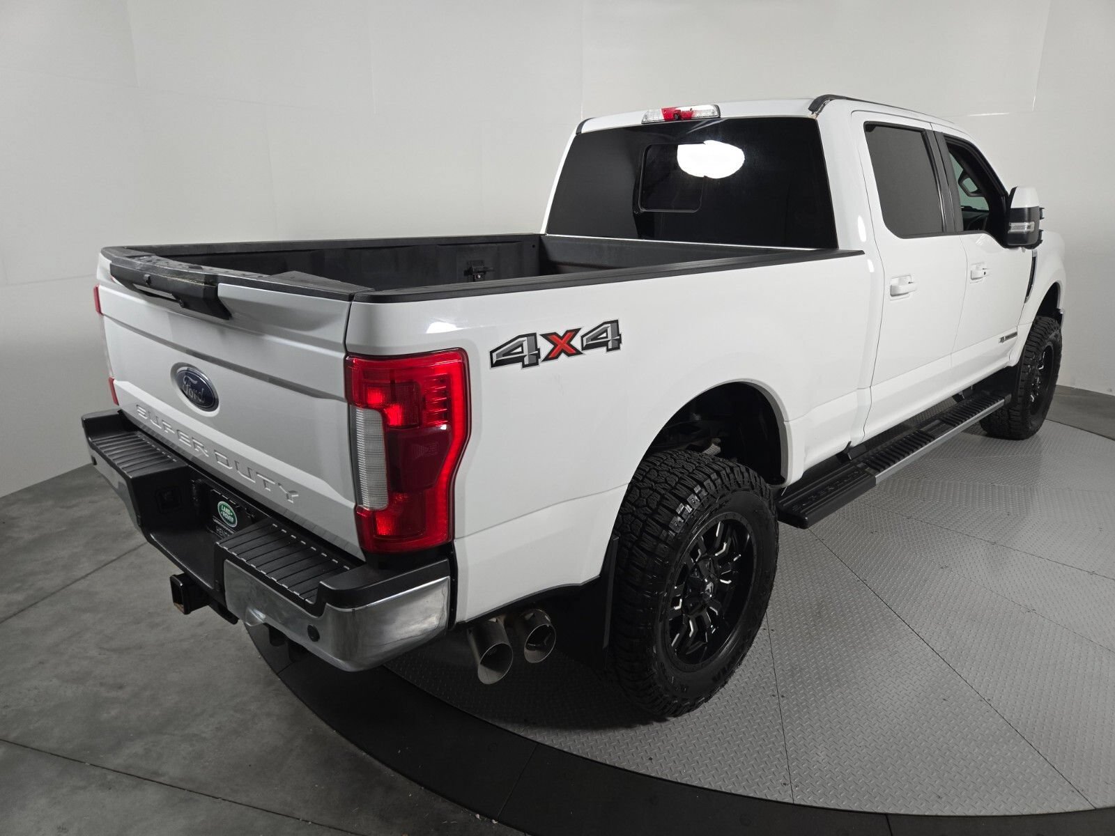 Used 2019 Ford F250 Lariat w/ Lariat Ultimate Package AWD/4WD image 5