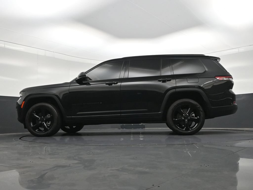 Used 2025 Jeep Grand Cherokee L Limited w/ Luxury Tech Group II RWD image 25