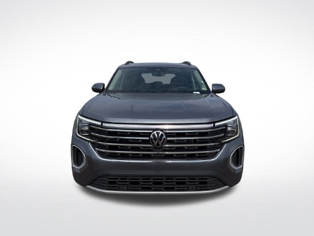 Used 2024 Volkswagen Atlas SE AWD/4WD image 2