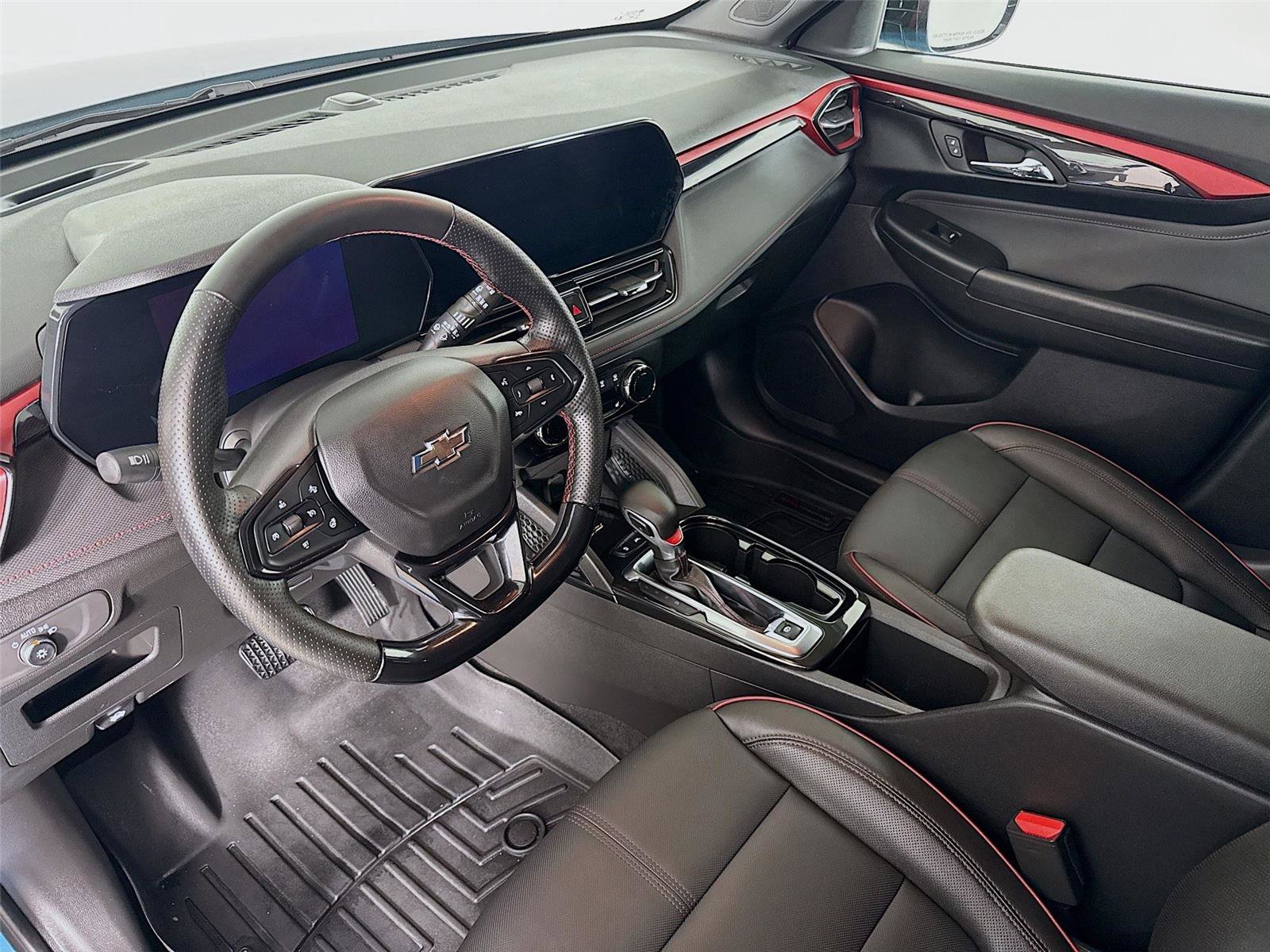 Used 2025 Chevrolet TrailBlazer RS w/ Convenience Package image 11