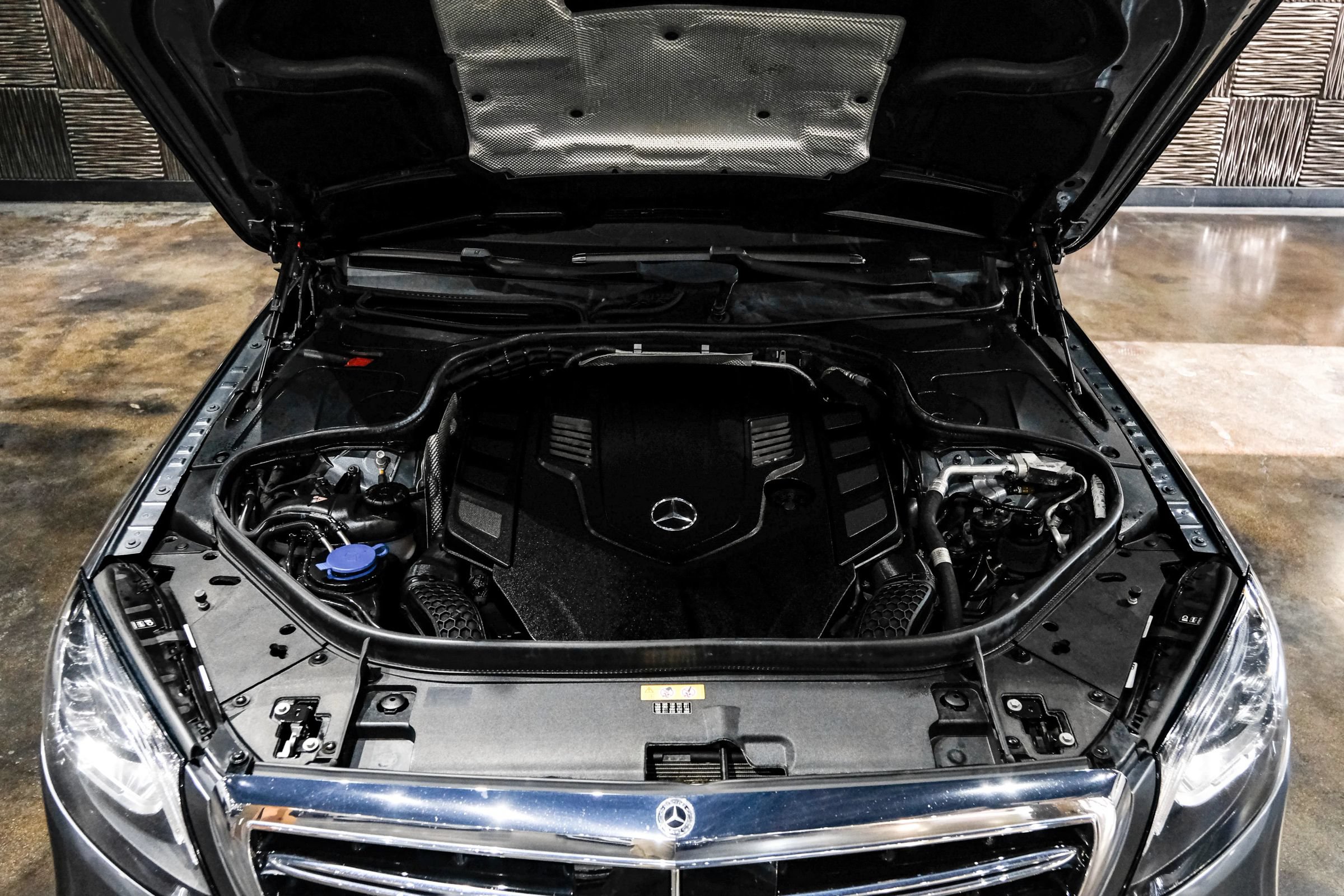 Used 2018 Mercedes-Benz S 560 4MATIC Sedan image 46