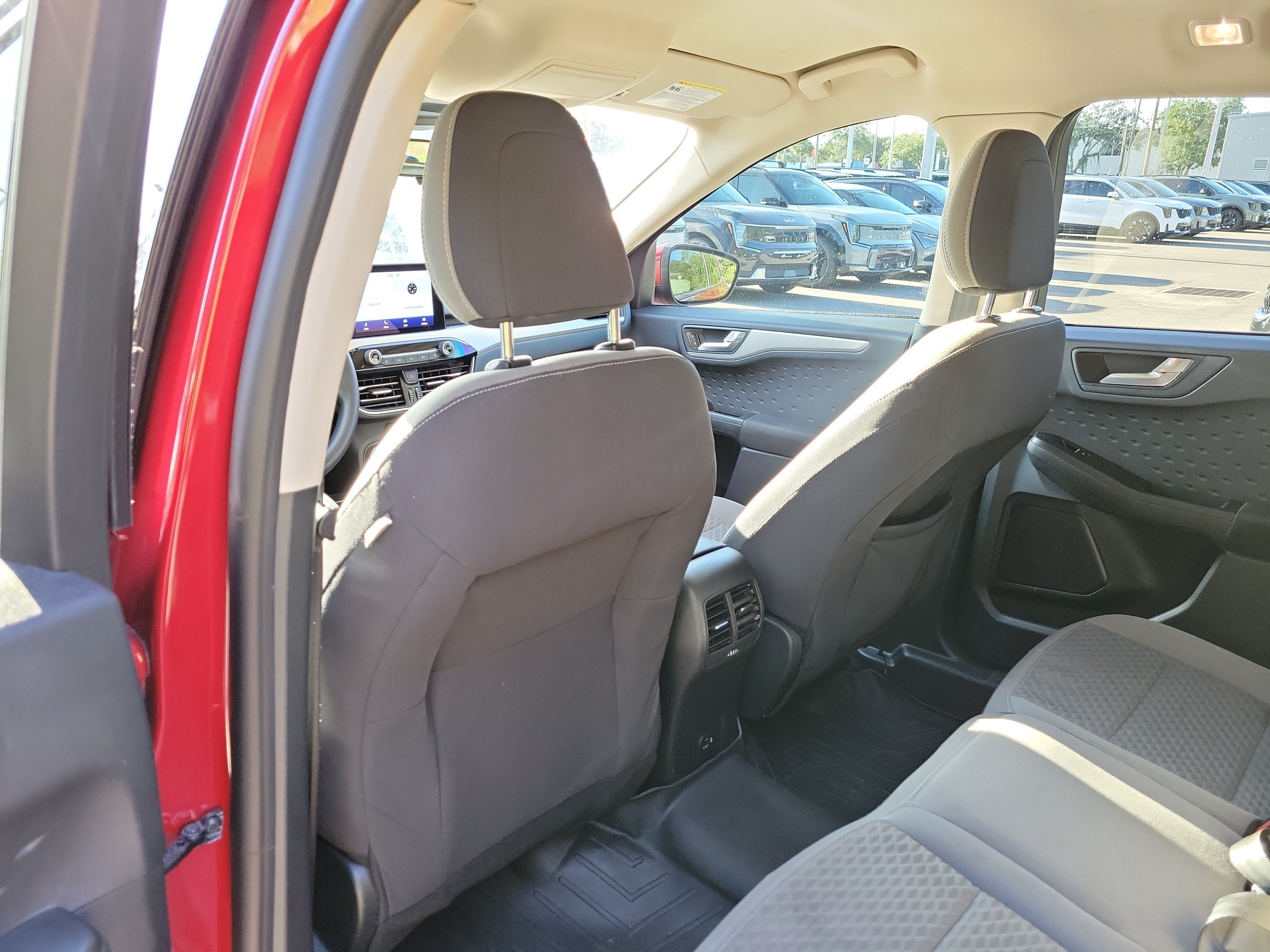 Used 2020 Ford Escape SE AWD/4WD image 16