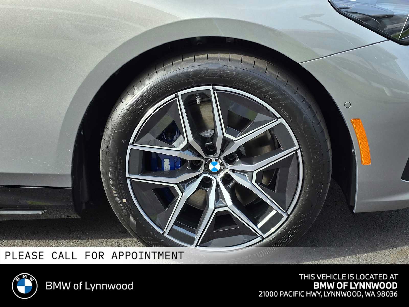 New 2027 BMW i5 xDrive40 AWD/4WD image 9