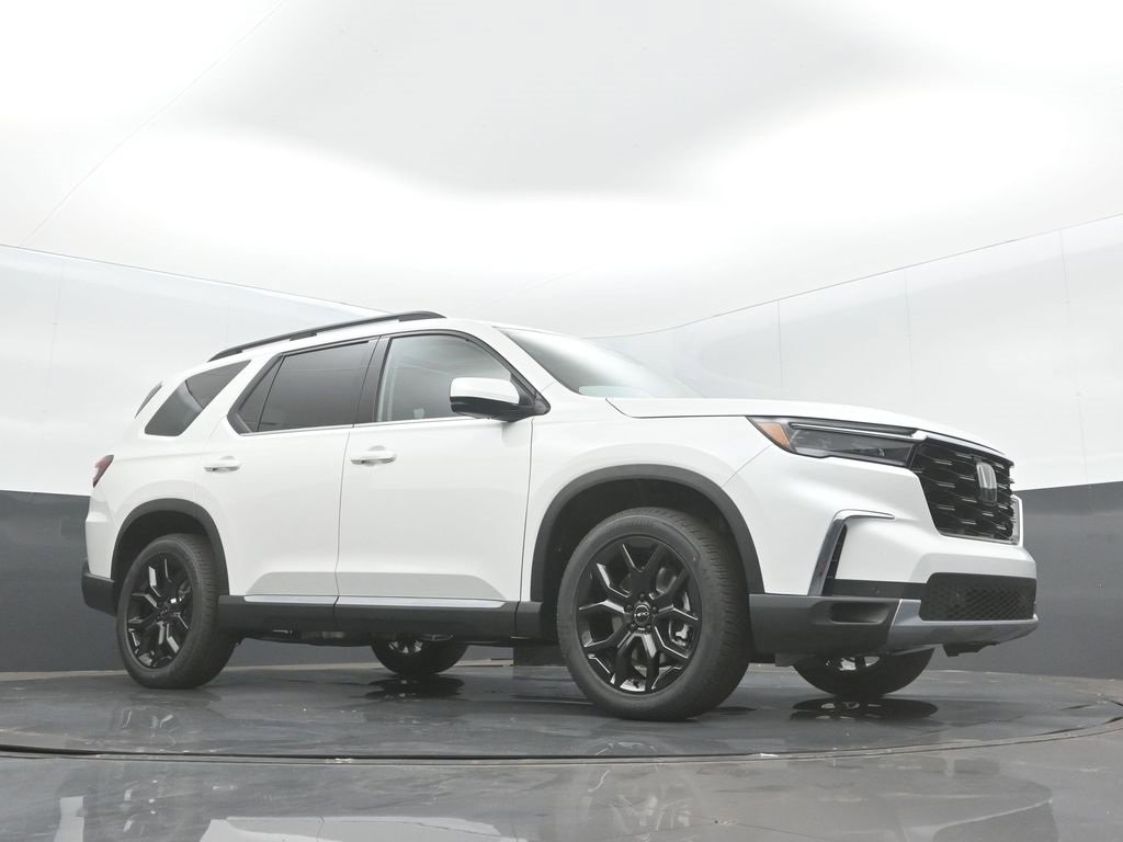 New 2025 Honda Pilot Touring image 26