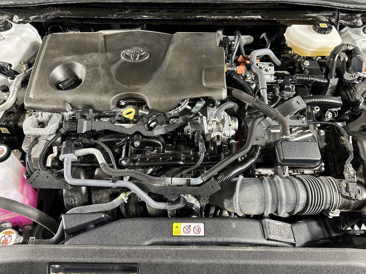 Used 2025 Toyota Camry XLE image 10