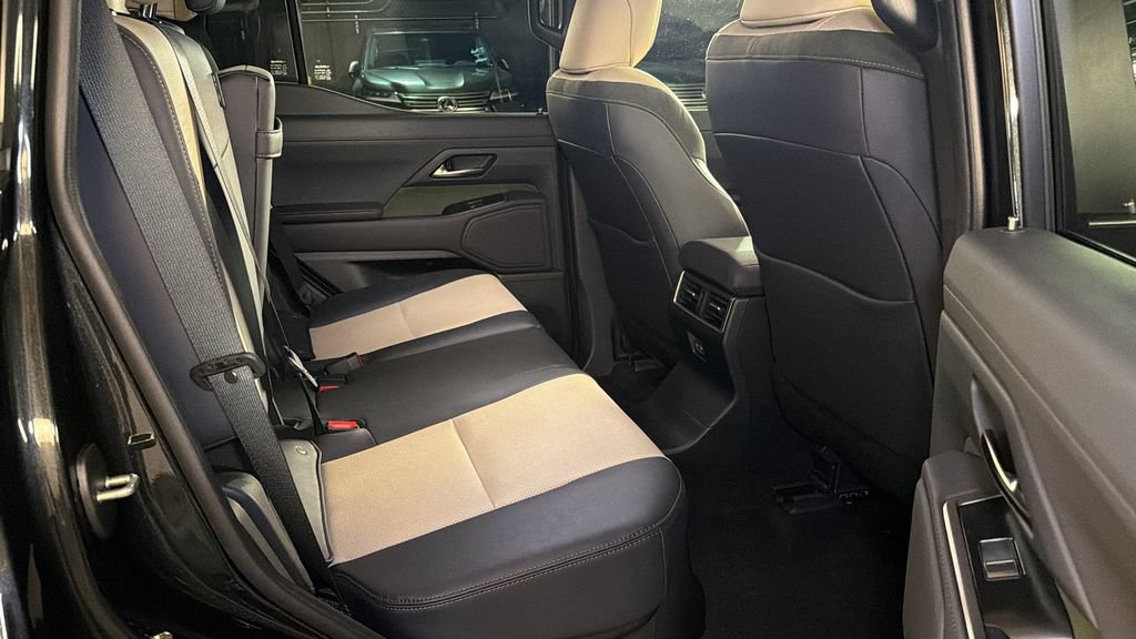 Certified 2025 Lexus GX 550 AWD/4WD image 15