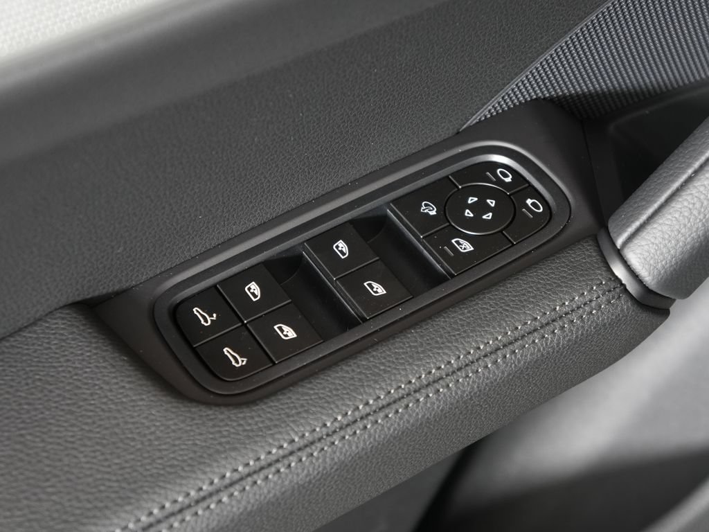 Certified 2026 Porsche Cayenne Coupe AWD/4WD image 16