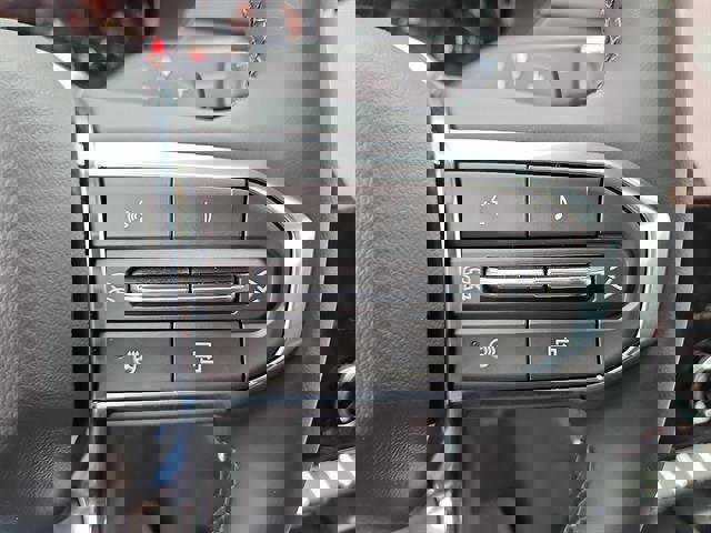 New 2026 GMC Acadia Elevation image 19